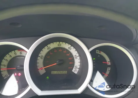 2014 Toyota Tacoma Prerunner V6 z USA, uszkodzony, nr VIN 5TFJU4GN4EX053672